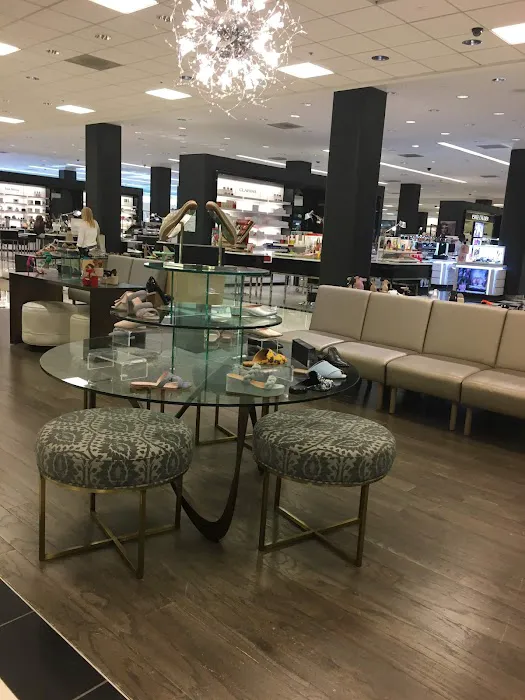 Saks Fifth Avenue 8