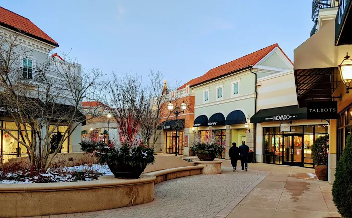 The Cosmetics Company Store 9