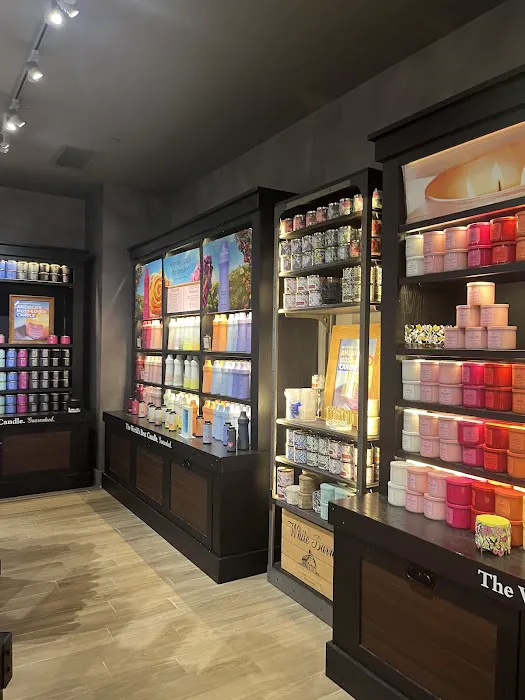 Bath & Body Works 1