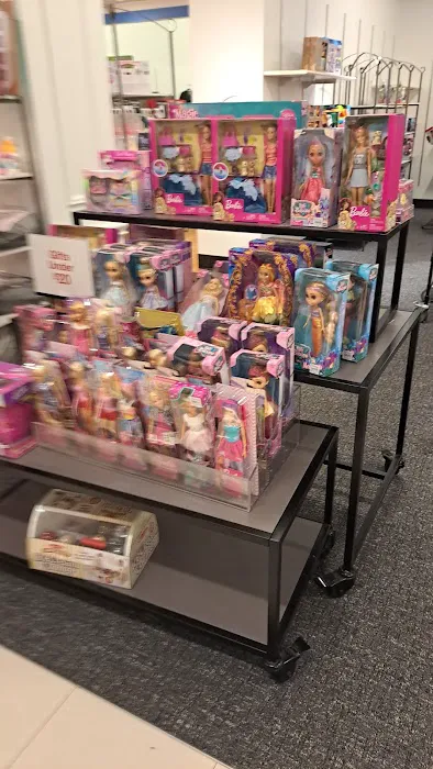 Macy's Backstage 3