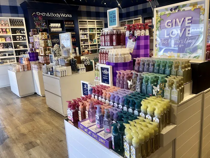 Bath & Body Works 1