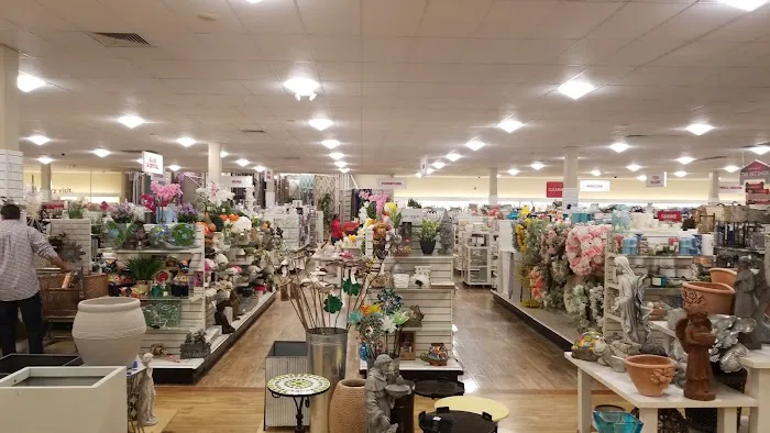 Marshalls & HomeGoods 0