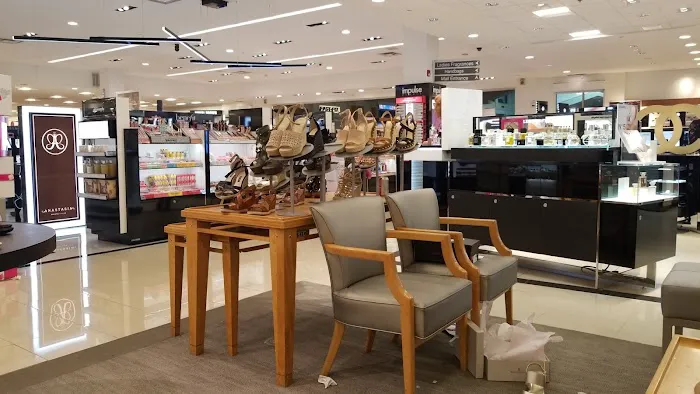 Macy's 9
