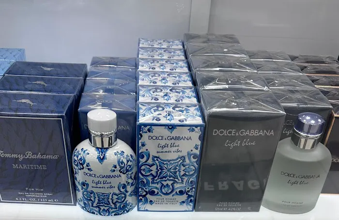 Perfume & Gifts at candler road 9