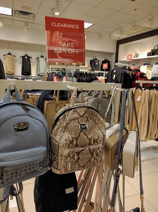 Michael Kors Outlet 3
