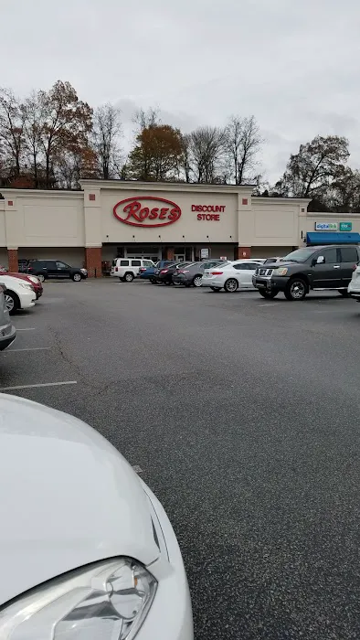 Roses Discount Store 0