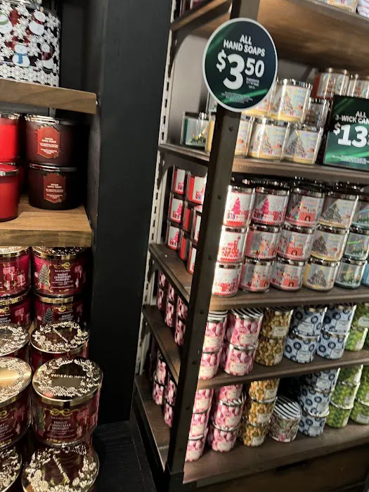 Bath & Body Works 4