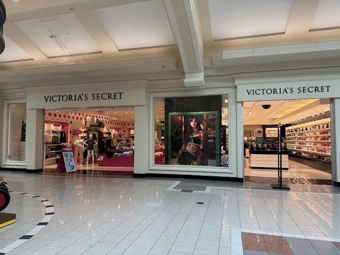 Victoria's Secret & PINK by Victoria's Secret 5