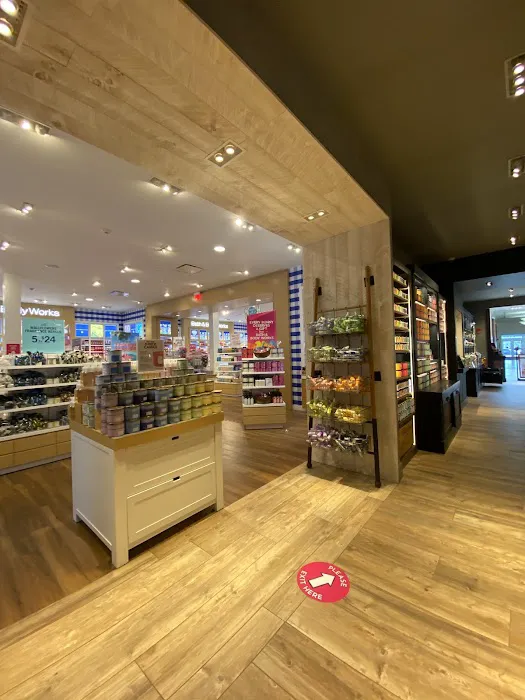 Bath & Body Works 1
