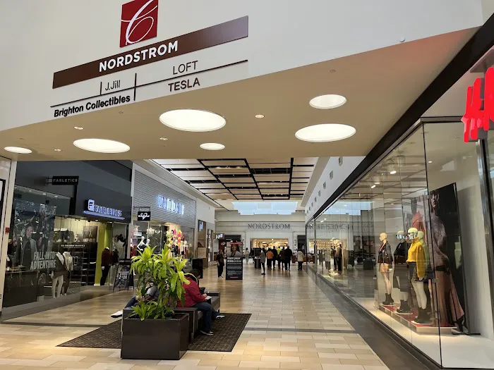 Nordstrom 0