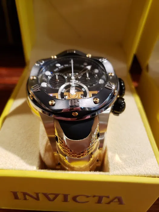 Invicta Store at Christiana Mall 6