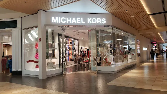 Michael Kors 9