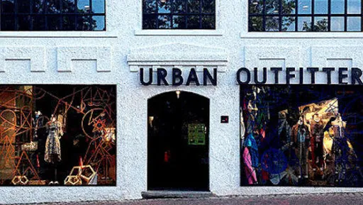 Urban Outfitters 0