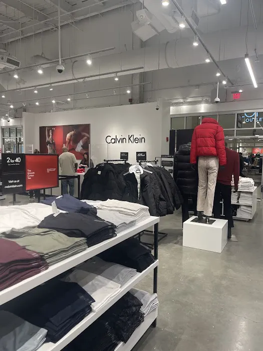 Calvin Klein 4