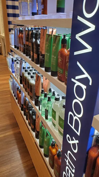 Bath & Body Works 4