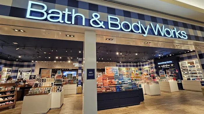 Bath & Body Works 1
