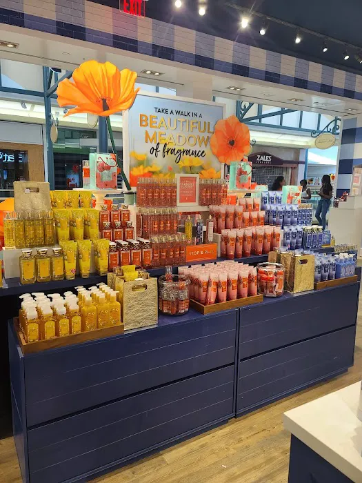 Bath & Body Works 6