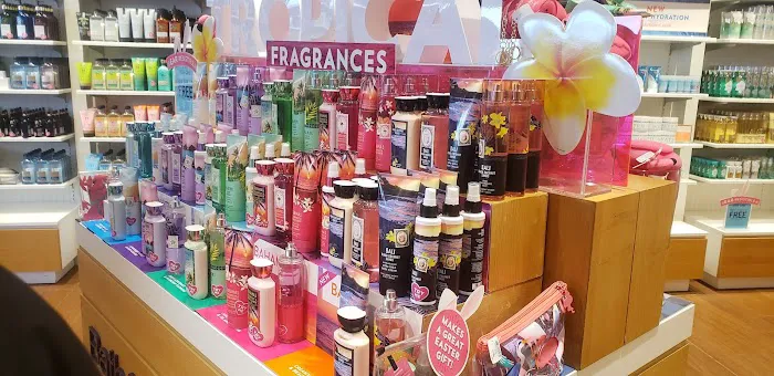 Bath & Body Works 6
