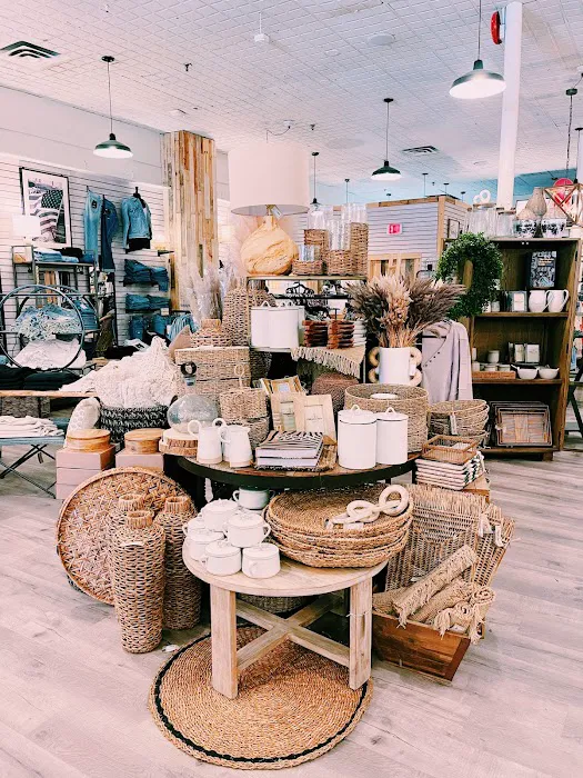 Madison's Niche (Stony Brook Village) 3