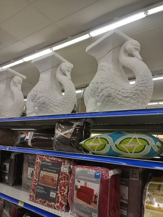 Roses Discount Store 3