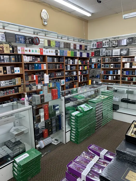 Perfume Store Pinetree Plaza 1
