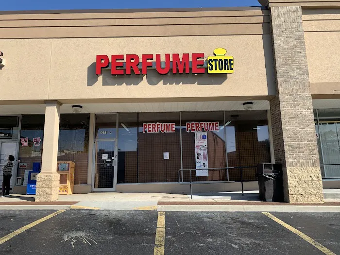 Perfume Store Pinetree Plaza 2