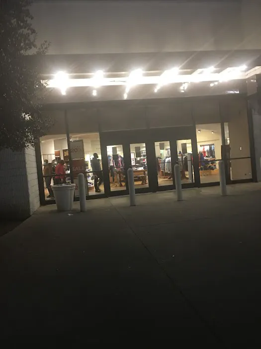 Macy's 0