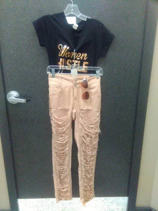 It's Fashion 7