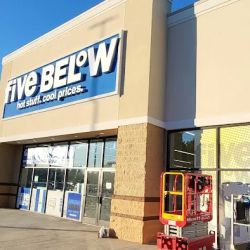 Five Below ico