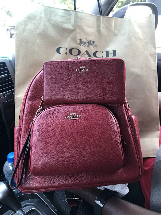 COACH Outlet 9