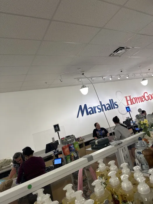 Marshalls & HomeGoods 4