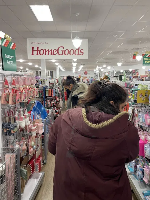 Marshalls & HomeGoods 7