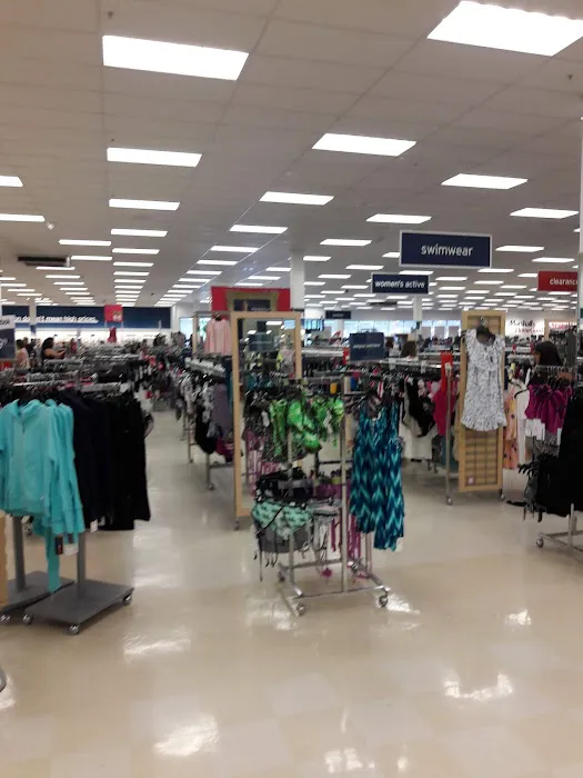 Marshalls & HomeGoods 7