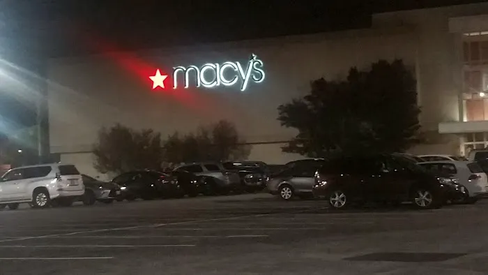 Macy's 9