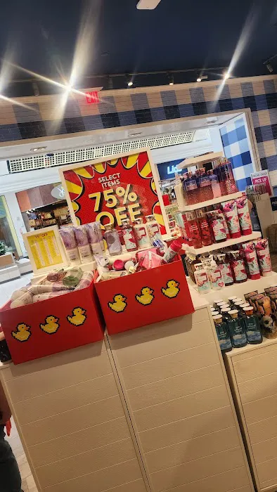 Bath & Body Works 9