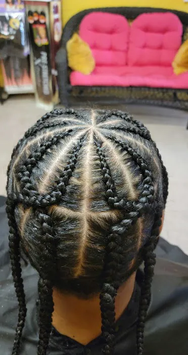 Nerua's Beauty Supply & Boutique 4