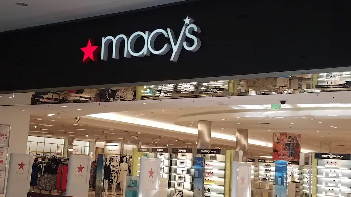 Macy's Backstage 7