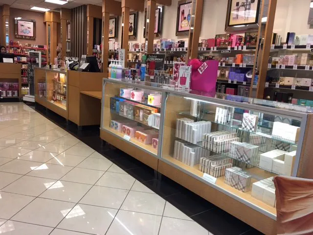 Perfumania 7