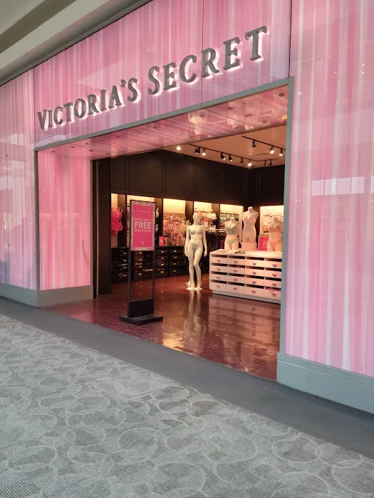 Victoria's Secret & PINK by Victoria's Secret 6