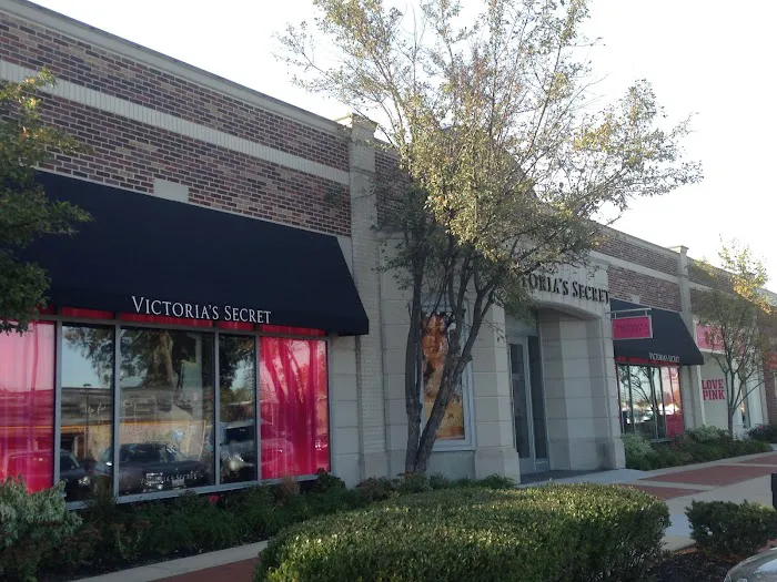 Victoria's Secret & PINK by Victoria's Secret 1