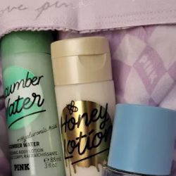 PINK by Victoria's Secret ico