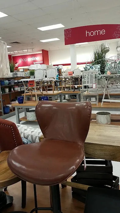 T.J. Maxx 1