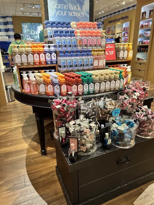 Bath & Body Works 8
