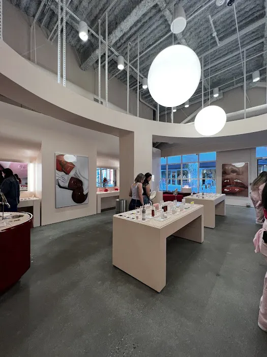 Glossier Atlanta 9