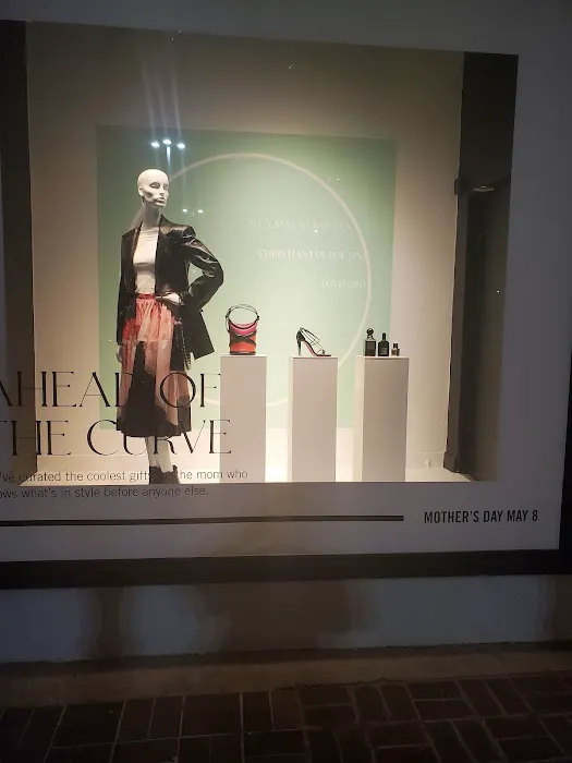 Saks Fifth Avenue 8