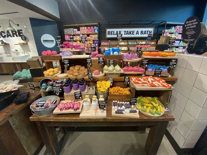 Lush Cosmetics Lenox Square 1