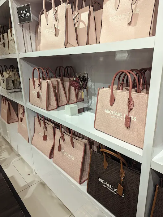 Michael Kors Outlet 8