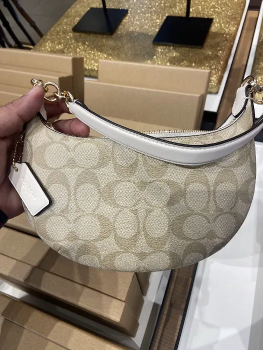 Michael Kors Outlet 7