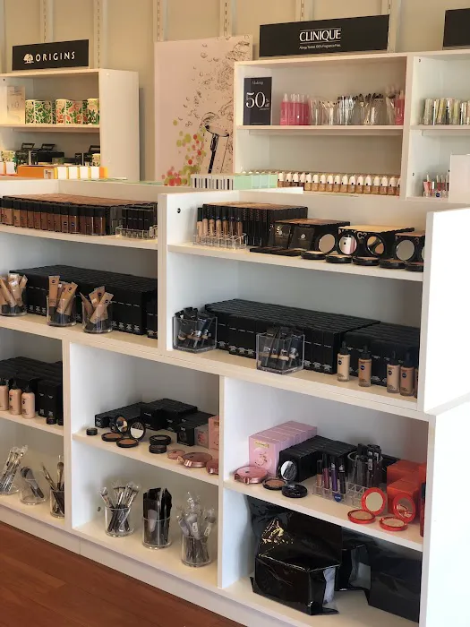 The Cosmetics Warehouse Store 3
