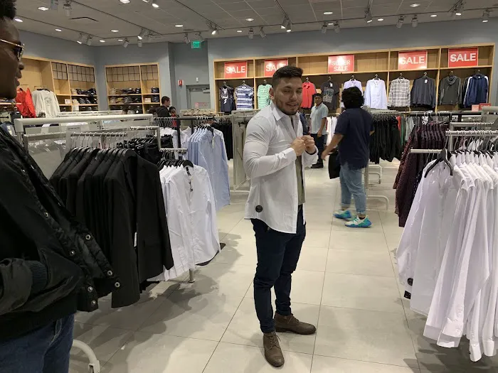 Tanger Outlets Commerce 9